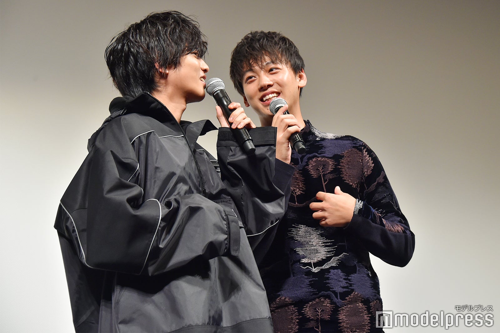 志尊淳、竹内涼真（C）モデルプレス