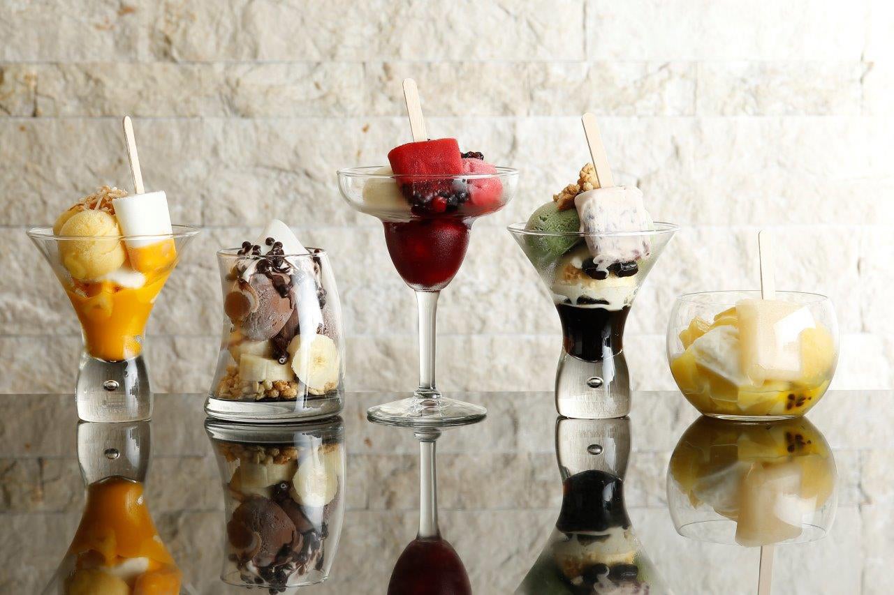 パフェにアイスキャンディが！？遊び心あるスイーツに胸キュン