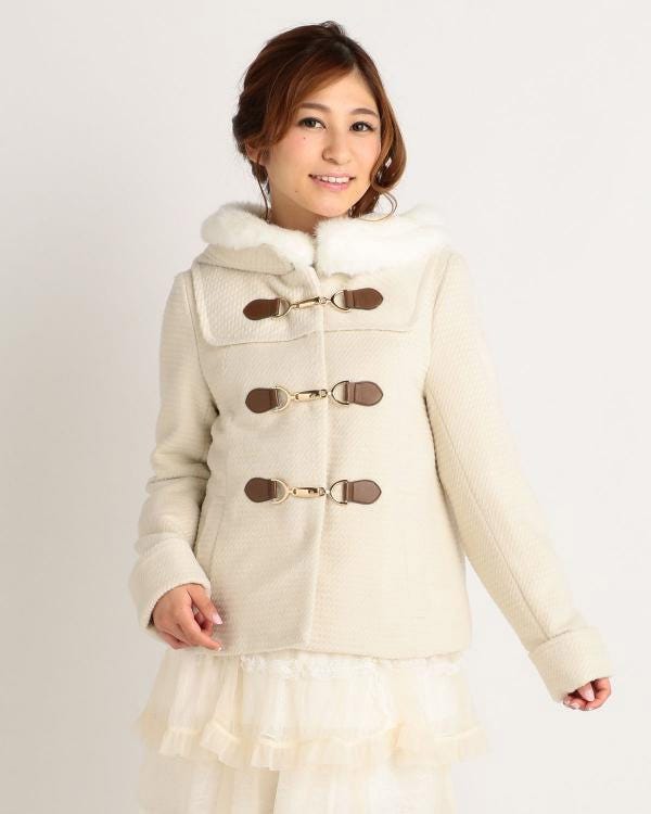 ショートダッフルコート「LIZ LISA」14,904円(税込)/画像提供:Tokyo Kawaii Life