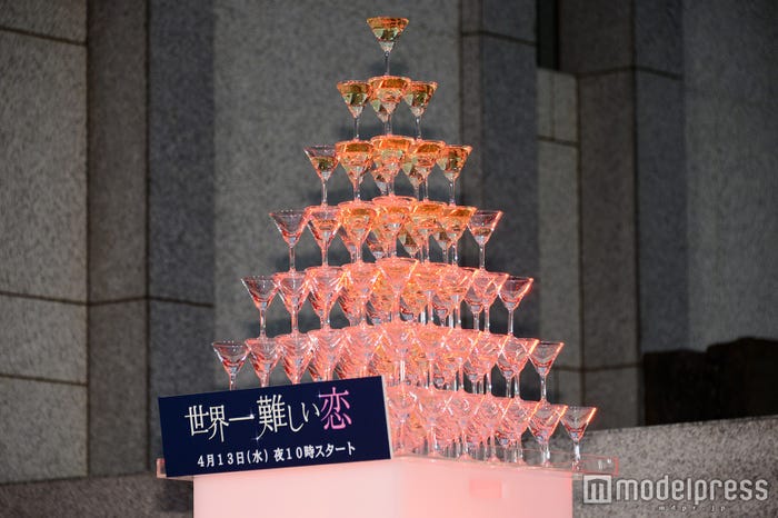 嵐 大野智 波瑠のベッドシーン いさなみ夫妻 世界一難しい恋 名場面と反響を振り返る モデルプレス 嵐 大野智 波瑠のベッドシーン いさなみ夫妻 世界一難しい恋 名場面と反響を振り返る モデルプレス