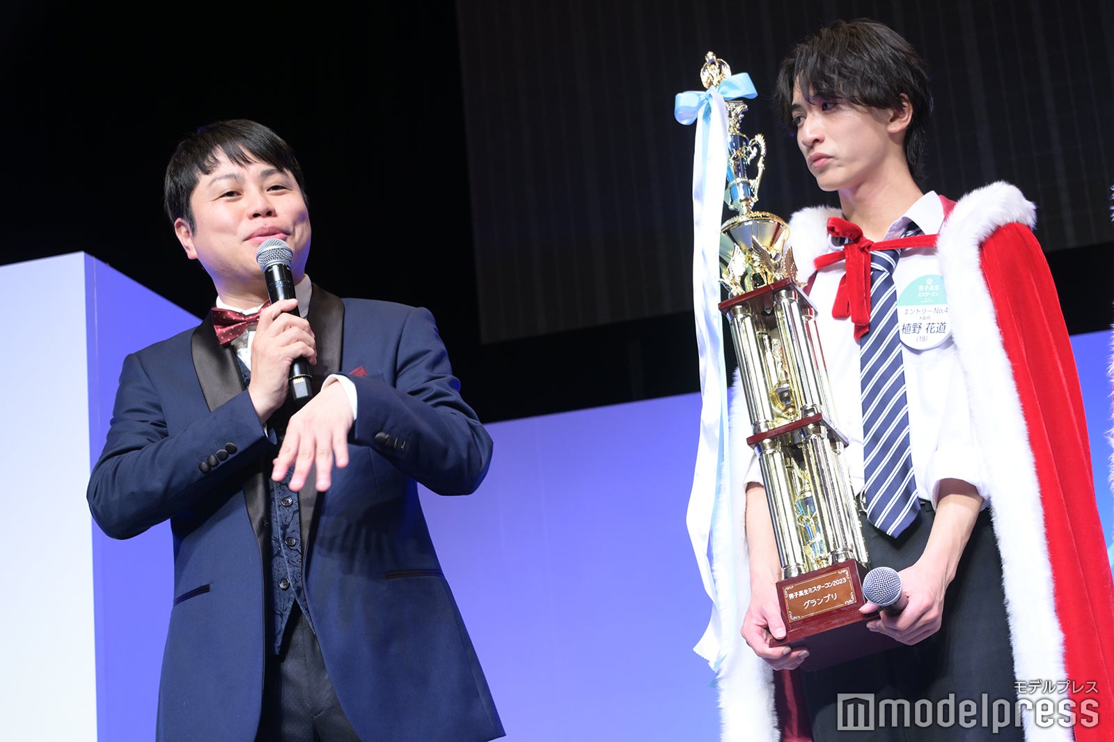 （左から）井上裕介、植野花道くん（C）モデルプレス