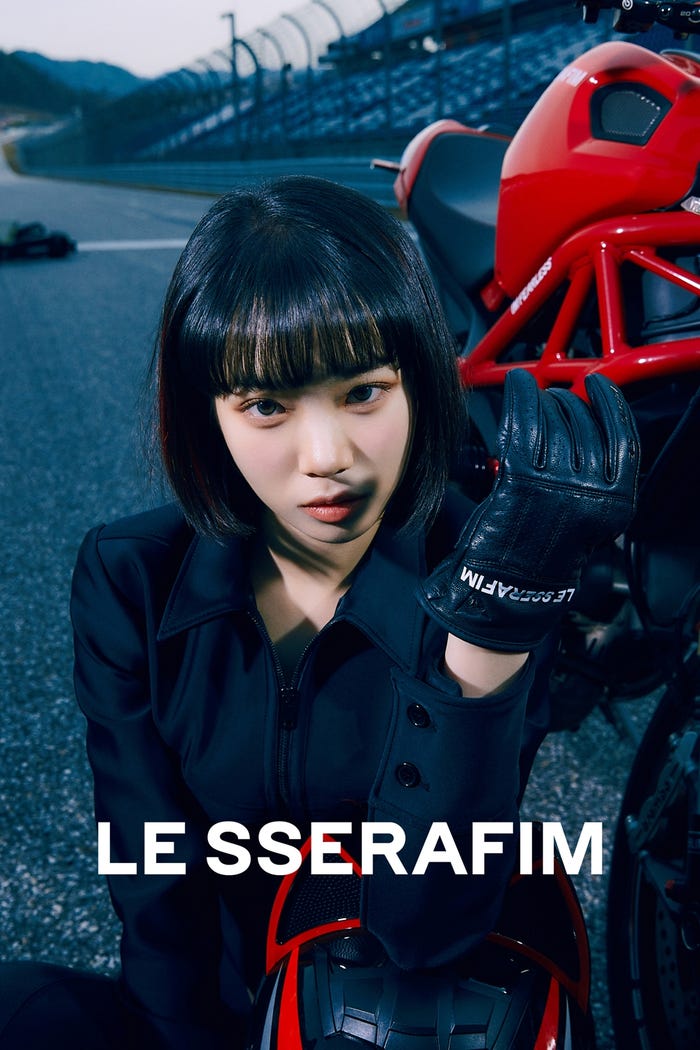 LE SSERAFIM(C)HYBE LABELS JAPAN