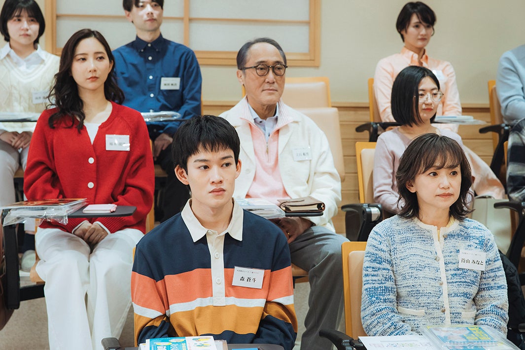 ファーストサマーウイカ、佐野史郎、山時聡真、永作博美「時すでにおスシ！？」第1話（C）TBS