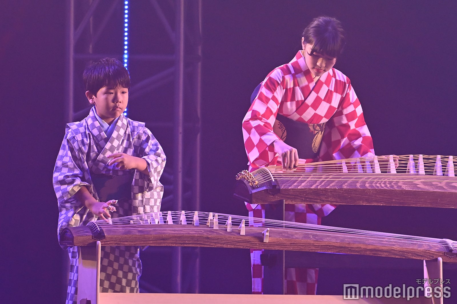 鈴木兄妹（C）モデルプレス