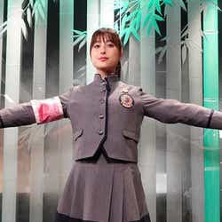 モデルプレス - 土屋太鳳「ゴチ」学ラン風新制服の裏話明かす “TTポーズ”にも注目集まる