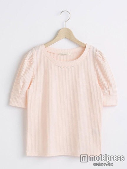 ビジュー付5分袖プルオーバー「MAJESTIC LEGON」2,808円(税込)