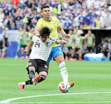 「ヒューストンの奇跡」なるか 日本が前半1-0で折り返す 会心カウンター発動！佐野がミドル弾 値千金の代表初ゴールに