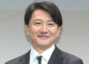 一気にワイルドに…元NHKアナ「心の充電もたっぷり」無精ひげ姿でオフ堪能