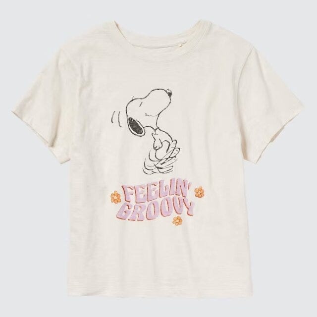 ユニクロ　スヌーピーコラボ　新作　ラブサンシャイン＆ピーナッツUTグラフィックTシャツ