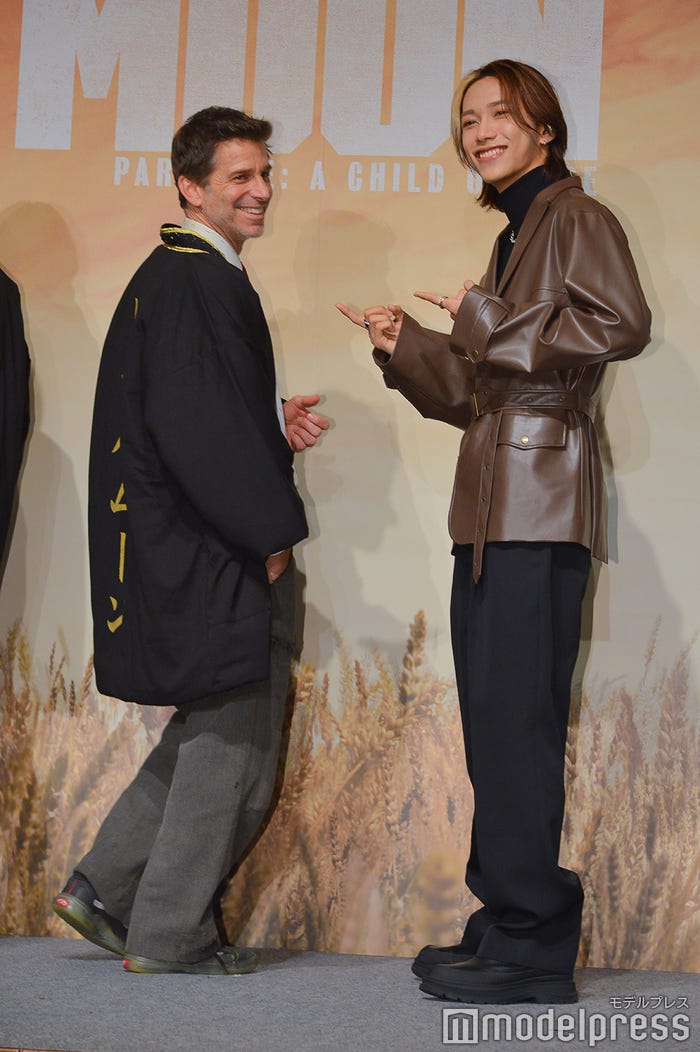 ザック・スナイダー、池崎理人(C)モデルプレス