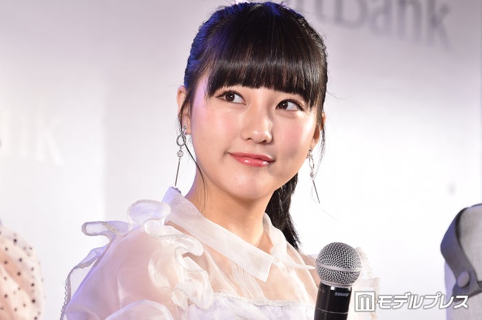 田中美久、シースルーインナーで美谷間際立つ「大人の色気」「いつもと雰囲気違う」と絶賛の声
