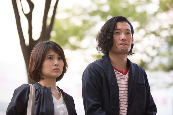 佐津川愛美、淵上泰史/「フリンジマン ~愛人の作り方教えます~」第7話より(画像提供:テレビ東京)