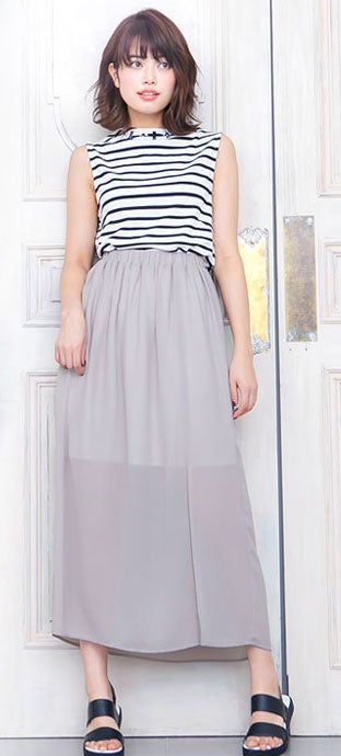 サイドスリットシフォンマキシスカート「神戸レタス」2490円（税込）／画像提供：神戸レタス