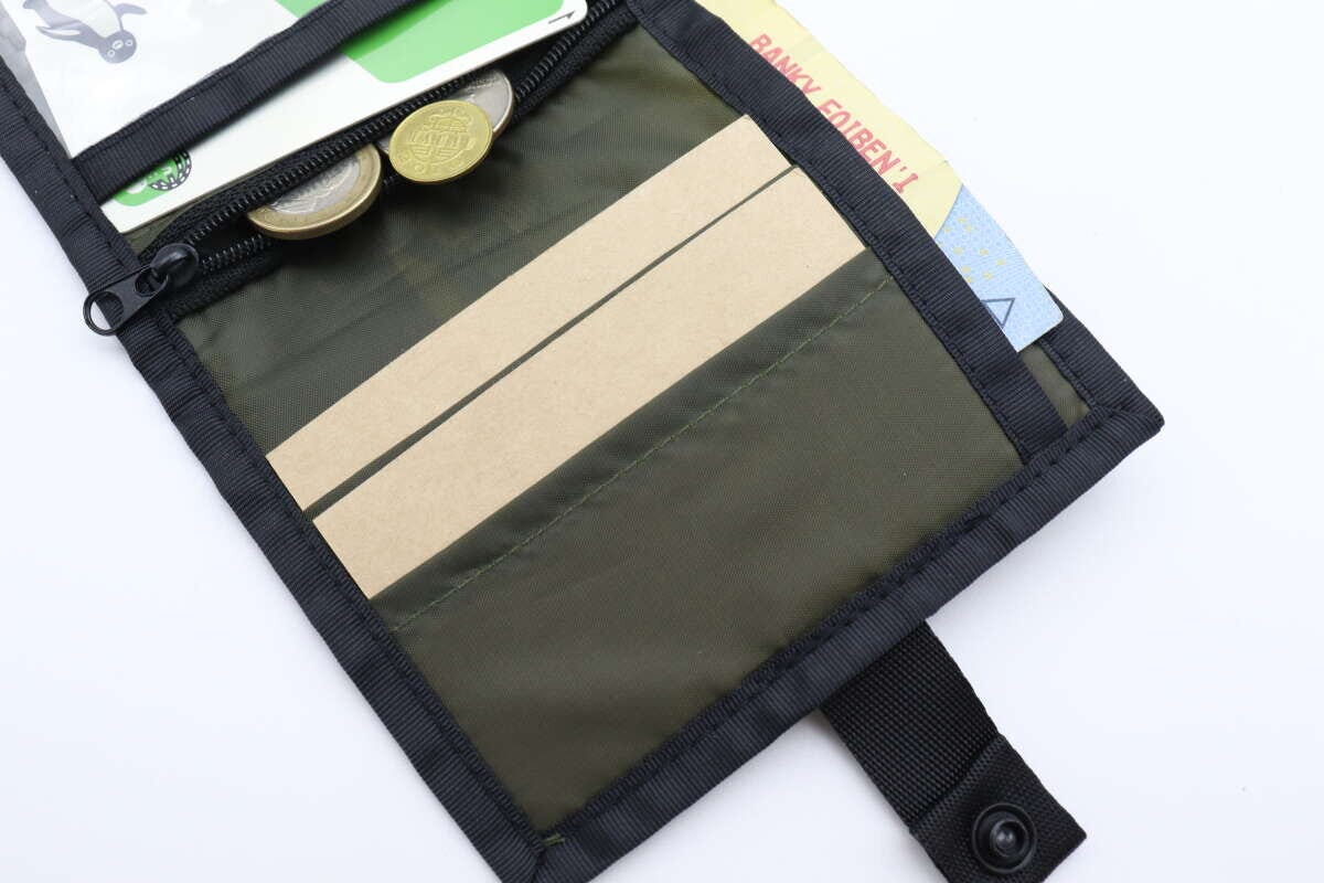 ウォレット　カードポケット