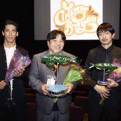 劇団EXILE青柳翔、史上初の栄誉獲得「本当に光栄」（左から）小林直己、錦織良成監督、青柳翔