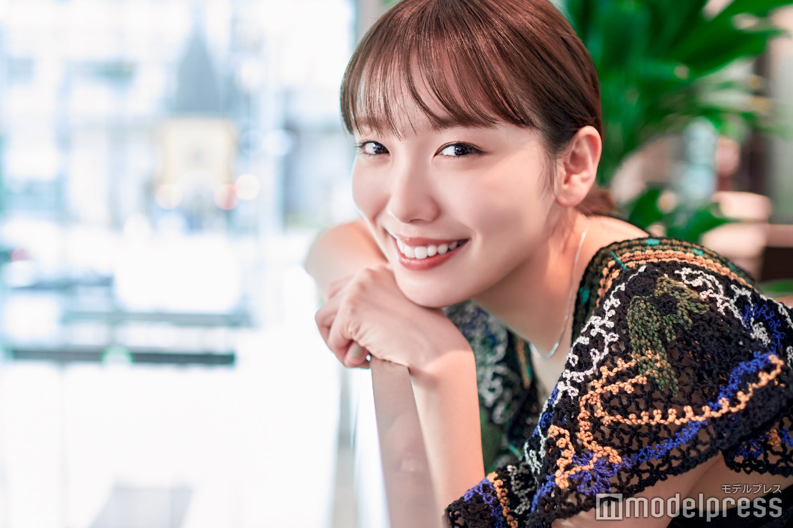 飯豊まりえ、“芸能界の幼馴染”横浜流星との仲良しエピソード明かす　理想のウェディングも＜映画「トムとジェリー」インタビュー＞