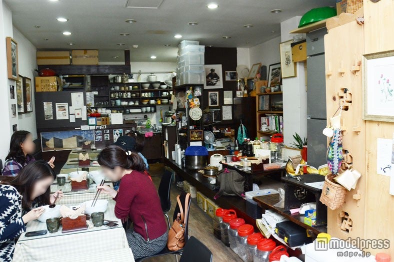 ローカル感満載の店内