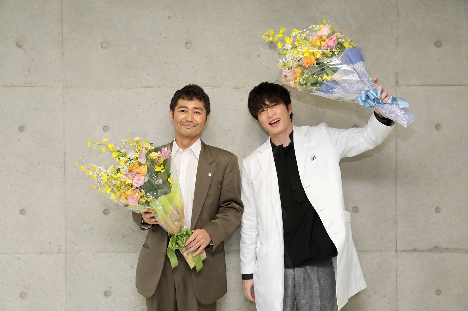 田中圭＆安田顕、1年5ヶ月の撮影中断経て「らせんの迷宮」クランクアップ＜コメント＆場面写真到着＞