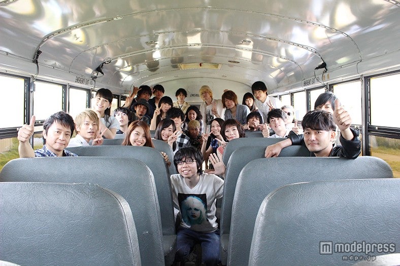 仲睦まじい様子を見せた出演者たち