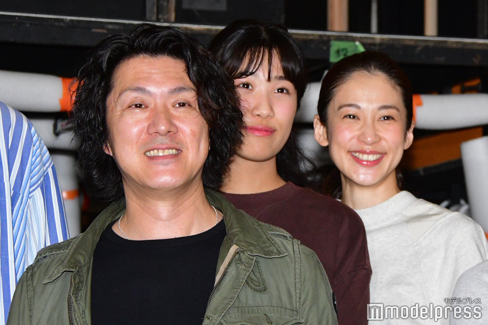 吉野圭吾、斎藤瑠希、大月さゆ（C）モデルプレス