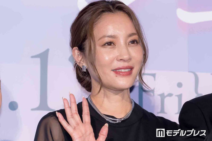 瀬戸朝香「念願の親子共演中」長女とのダンス動画が話題「娘さん大きくなってる」「仲の良さ伝わる」