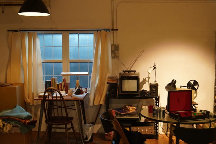 三角哲彦の部屋(C)2022「月の満ち欠け」製作委員会