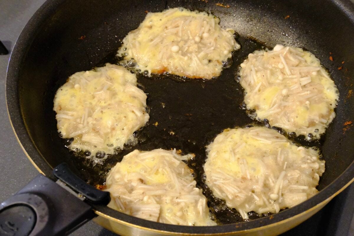 ロバート馬場　えのきチーズ焼き