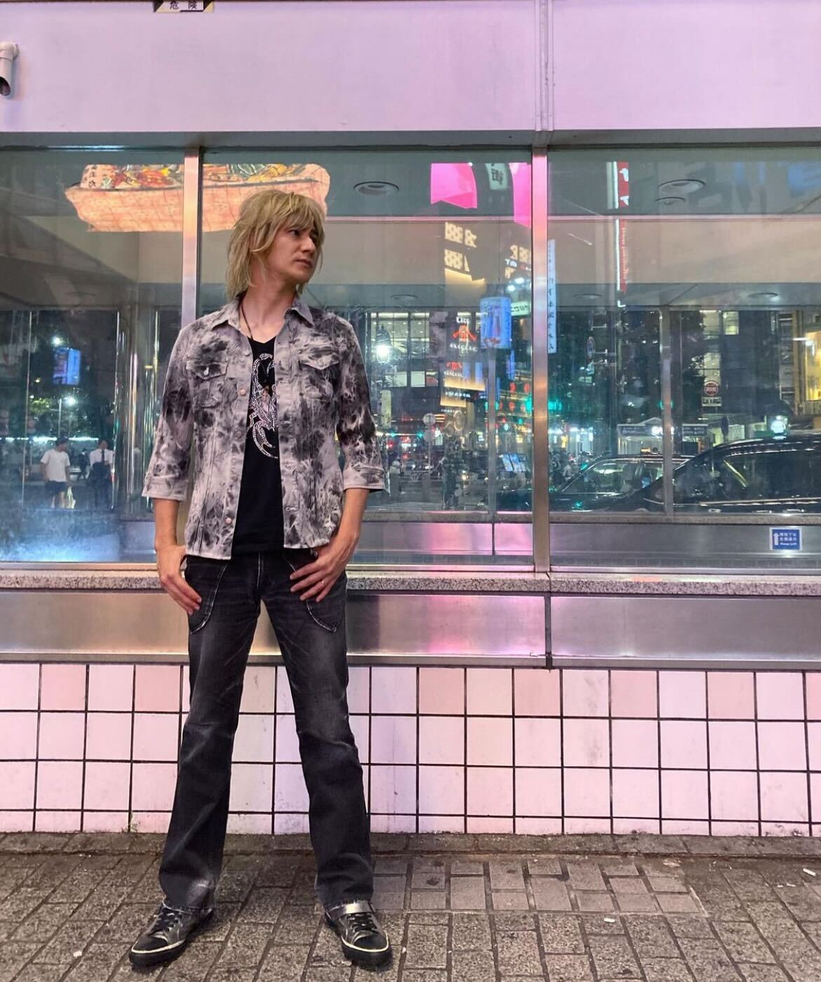 JOY、金髪“ギャル男”姿に「さすが元メンエグ」と反響 撮影中にかけられた意外な言葉とは？