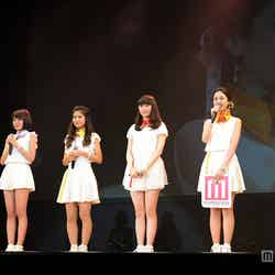 ABCクッキングスタジオの社員総会でステージに上がったRe:ガールズ（左から）愛内みさ、千畝あずみ、ayumi、福井有彩、yui、白石柚月