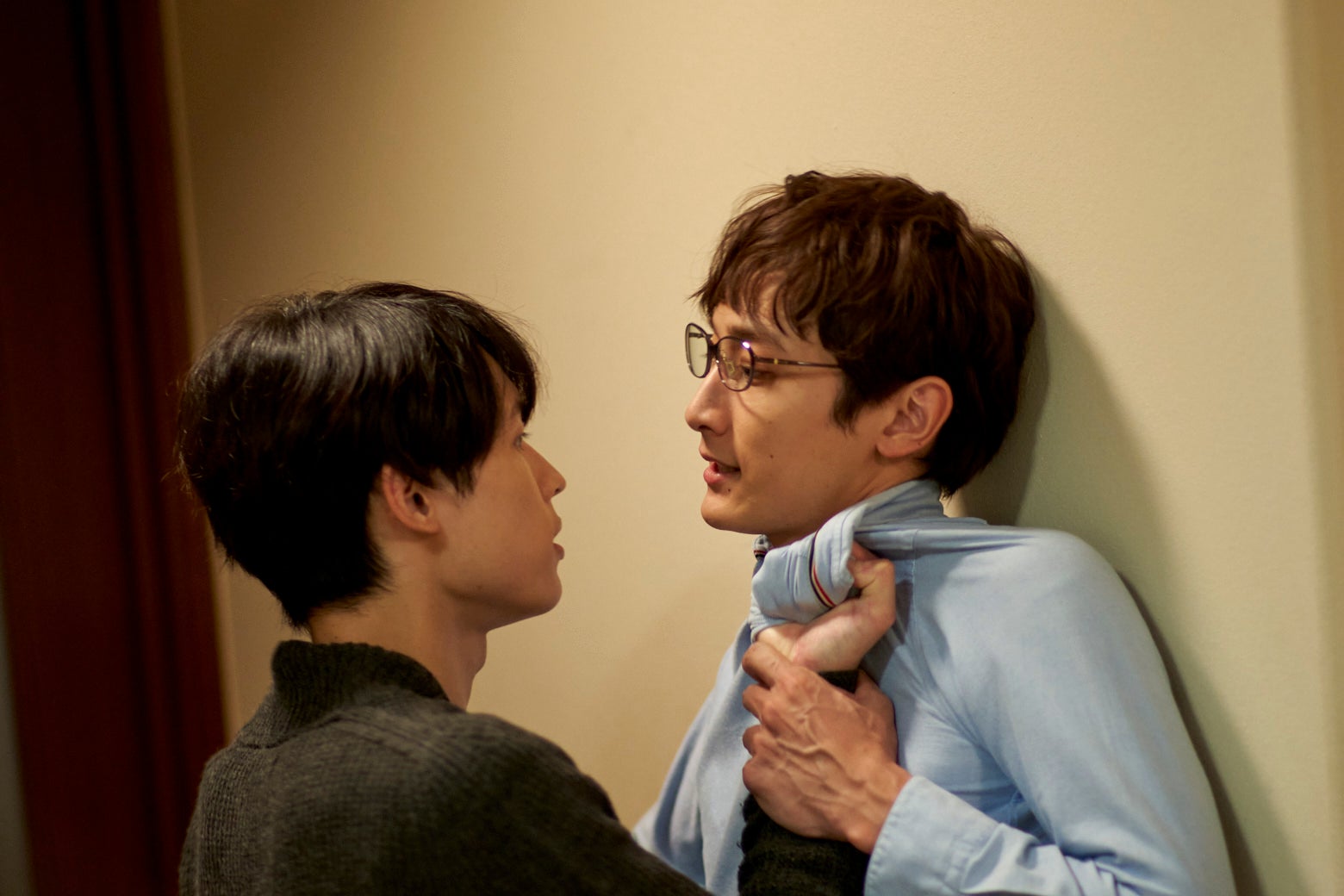 SixTONES松村北斗＆小関裕太、修羅場シーン公開 森七菜巡り恋愛バトル？＜ライアー×ライアー＞