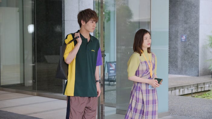 赤楚衛二、小芝風花「彼女はキレイだった」第6話より(C)カンテレ・フジテレビ