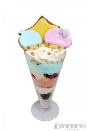 キキララのパフェがカラフル可愛い!13層の多彩な美味しさ