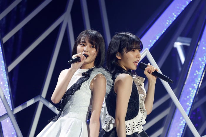 遠藤さくら、早川聖来/乃木坂46・4期生「乃木坂46 4期生ライブ2020」(提供写真)