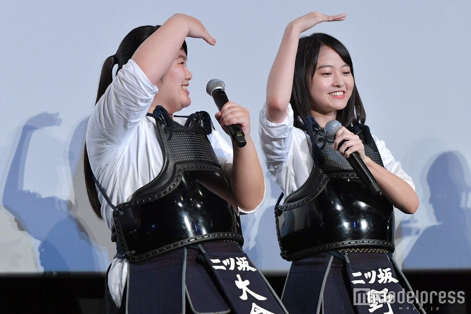 富田望生、伊藤万理華（C）モデルプレス