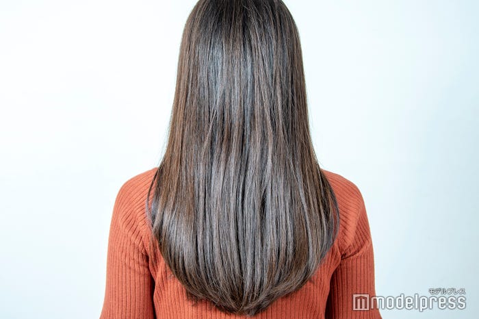 ドライヤーで乾かすだけで美髪に!(C)モデルプレス