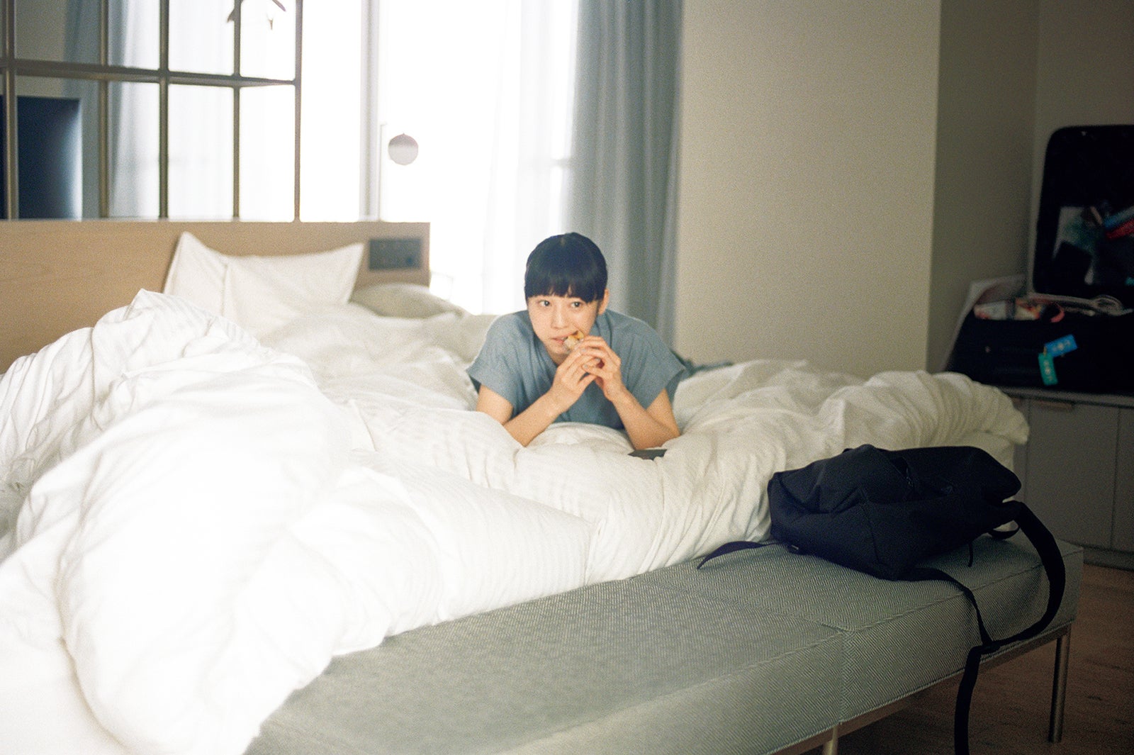 夏帆 写真集『おとととい』収録カット（C）SDP