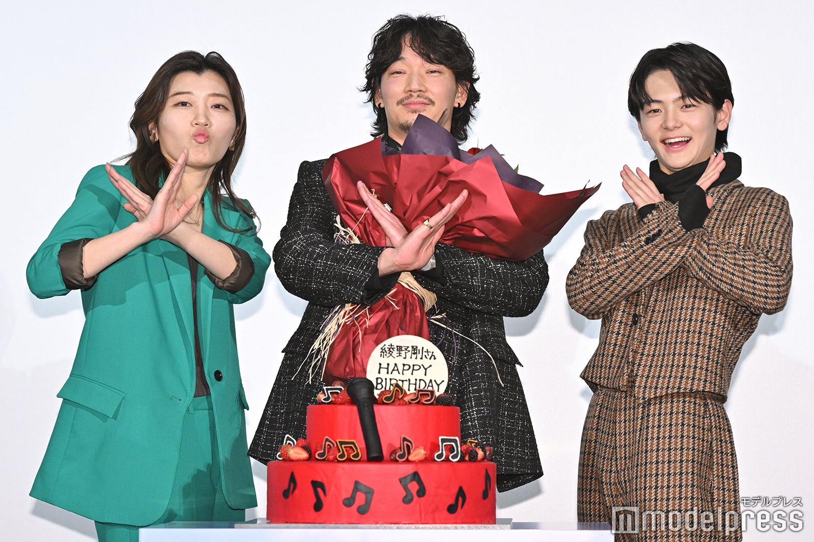 ヒコロヒー、綾野剛、齋藤潤（C）モデルプレス