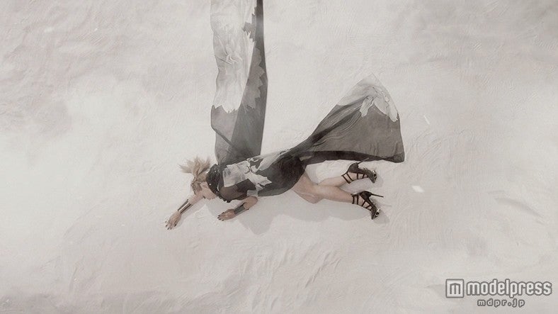 「Dance In The Rain -Music Video Ver.-」より