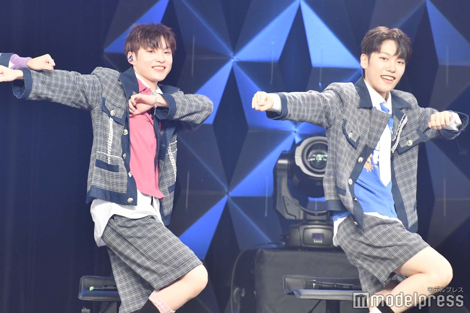 タクト、ユウト（C）モデルプレス