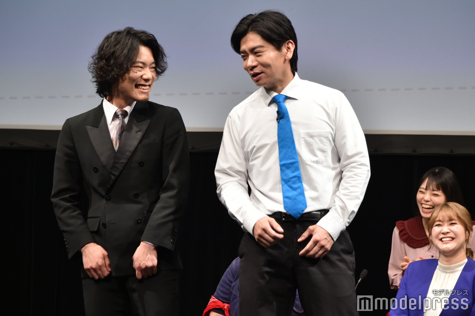 京極風斗、野田クリスタル／「上司とトイレで横並びになったときの対処法」をコント風に披露（C）モデルプレス