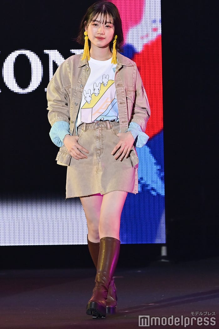 佐々木美玲(C)モデルプレス