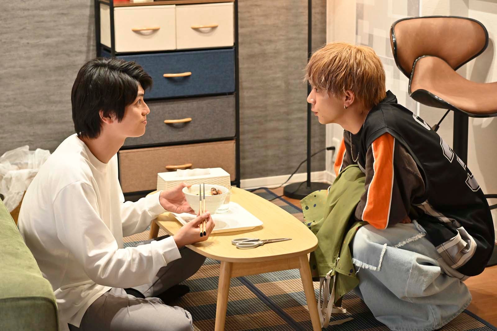 多和田任益、田中洸希「シュガードッグライフ」第1話より（C）依子・一迅社／ABC