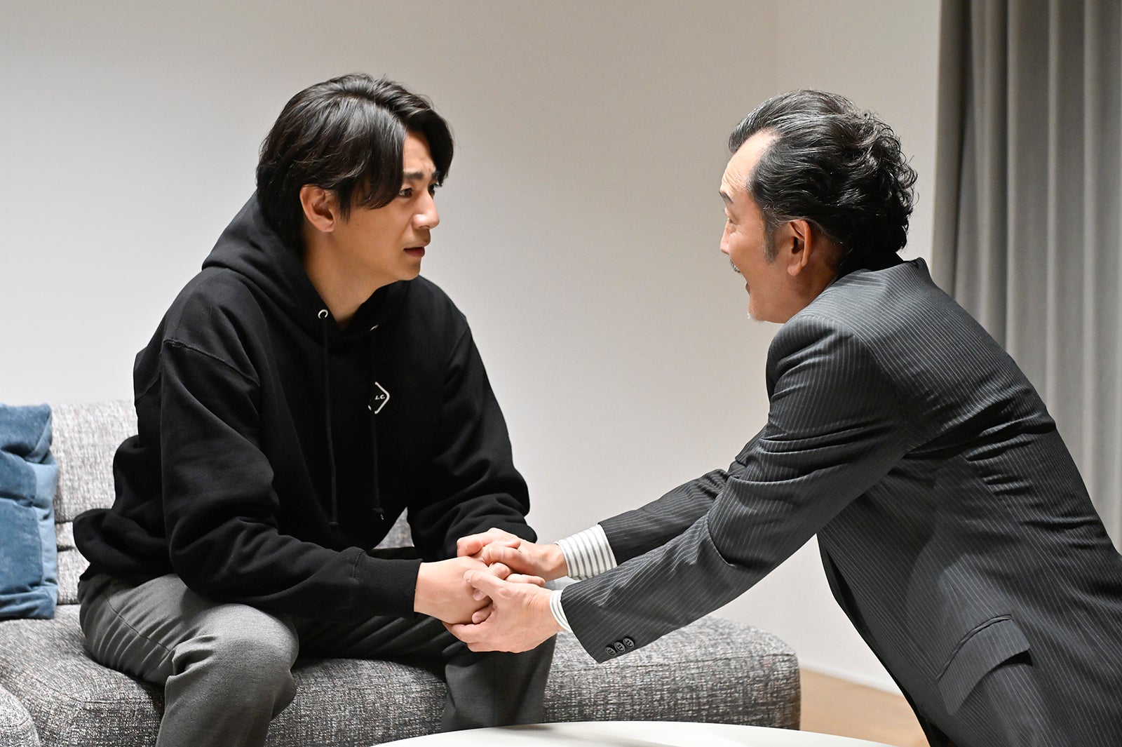 三浦翔平、吉田鋼太郎「おっさんずラブ-リターンズ-」第4話（C）テレビ朝日