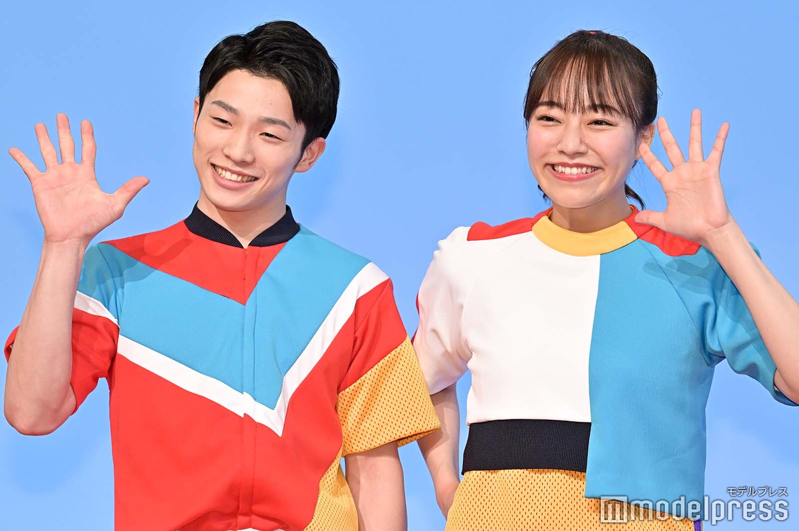 佐久本和夢、秋元杏月 （C）モデルプレス