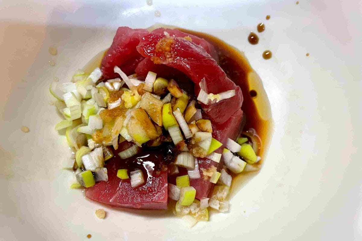 タイ風マグロのポキ