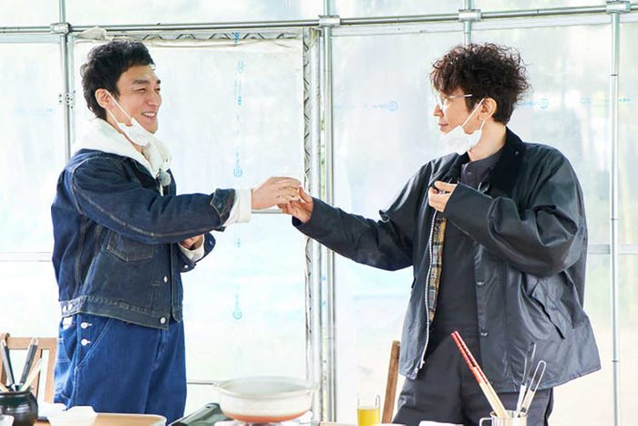 草なぎ剛、ユースケ・サンタマリア (C)なぎスケ!製作委員会