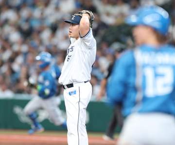 西武 平良は5回2失点で降板 制球に苦しみ105球 奈良間の一発に頭を抱える