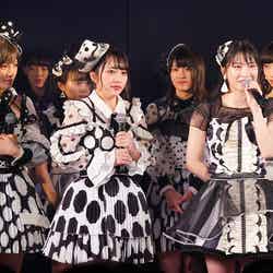 「AKB48劇場13周年特別記念公演」夜公演より（C）AKS
