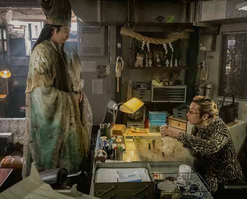 「パリピ孔明」向井理、“元バーテンダー”の腕前際立つシーン話題「上手いの納得」「カッコ良すぎる」