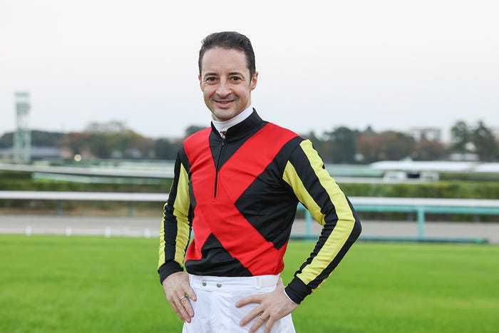 クリストフ・ルメール騎手「ザ・ロイヤルファミリー」(C)TBSスパークル/TBS